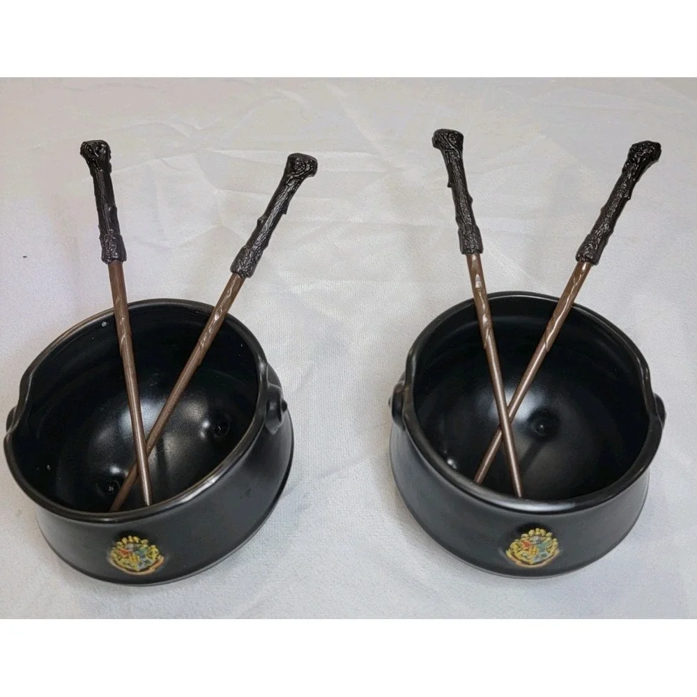 Set of 2 Harry Potter Cauldron Ramen Bowls with Wand Chopsticks